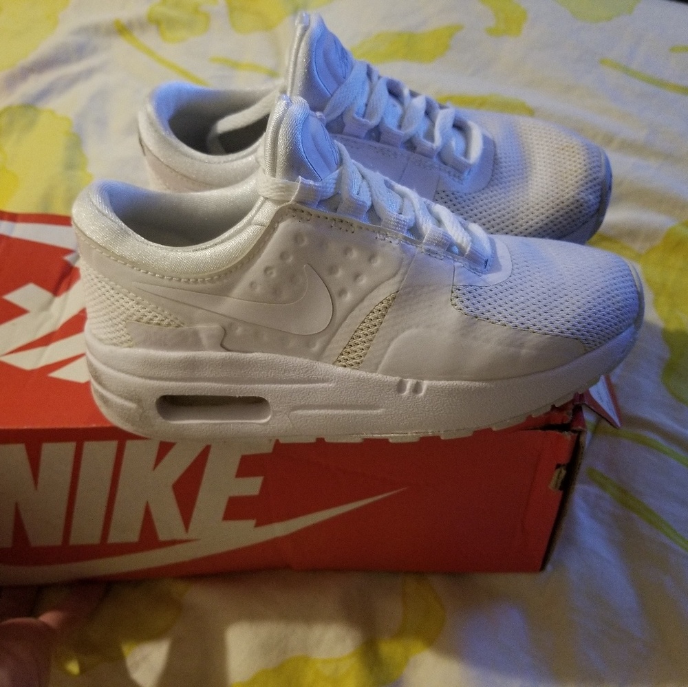 Nike Air max sz 11c w. Box
